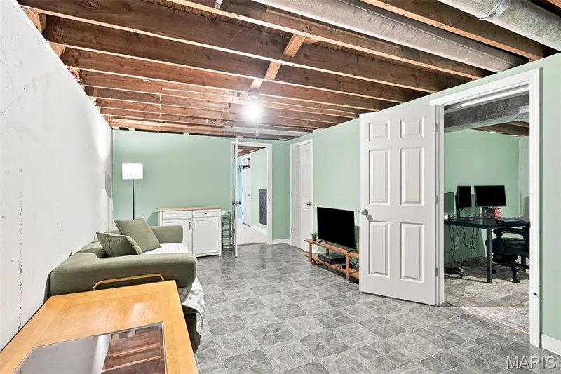 3319 Royal Domain Drive, St Charles, MO 63301 — listing photo 22 of 38