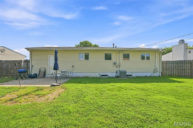 3319 Royal Domain Drive, St Charles, MO 63301 — listing photo 30 of 38