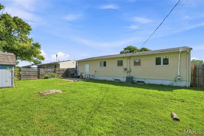 3319 Royal Domain Drive, St Charles, MO 63301 — listing photo 31 of 38