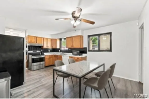 Virtually staged — 3319 Royal Domain Drive, St Charles, MO 63301