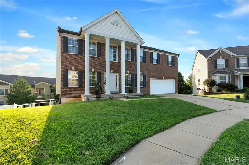 26 N Brighton Park Court, St Charles, MO 63303 — listing photo 5 of 42