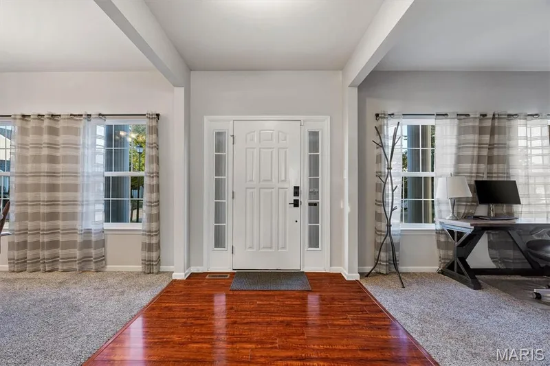 26 N Brighton Park Court, St Charles, MO 63303 — listing photo 6 of 42