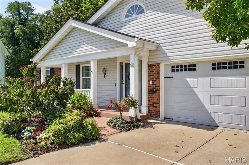 20 Ardennais Road, St Peters, MO 63376 — listing photo 3 of 46