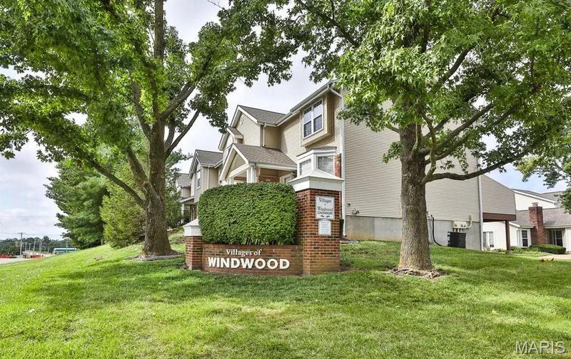 3102 Green Prairie Drive #3, St Charles, MO 63303 — listing photo 4 of 32