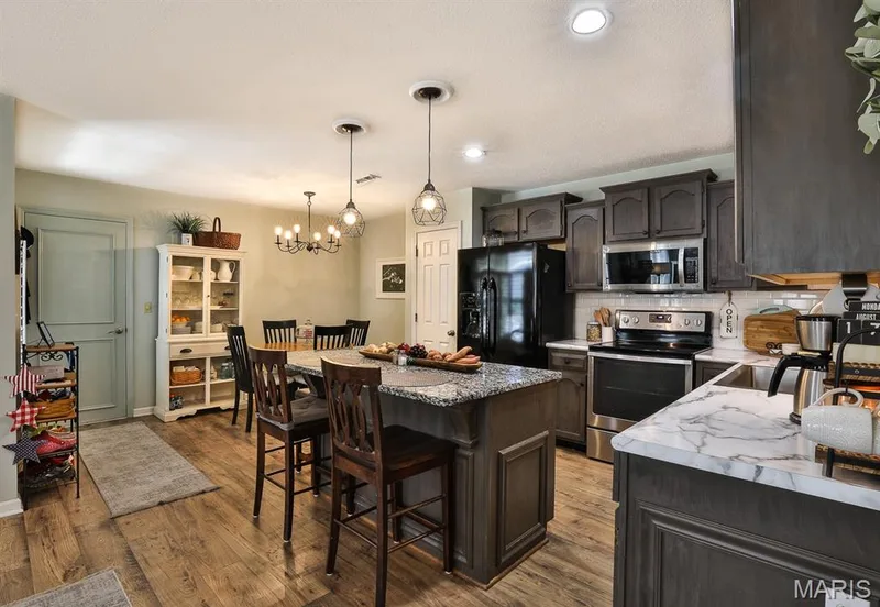 3102 Green Prairie Drive #3, St Charles, MO 63303 — listing photo 10 of 32
