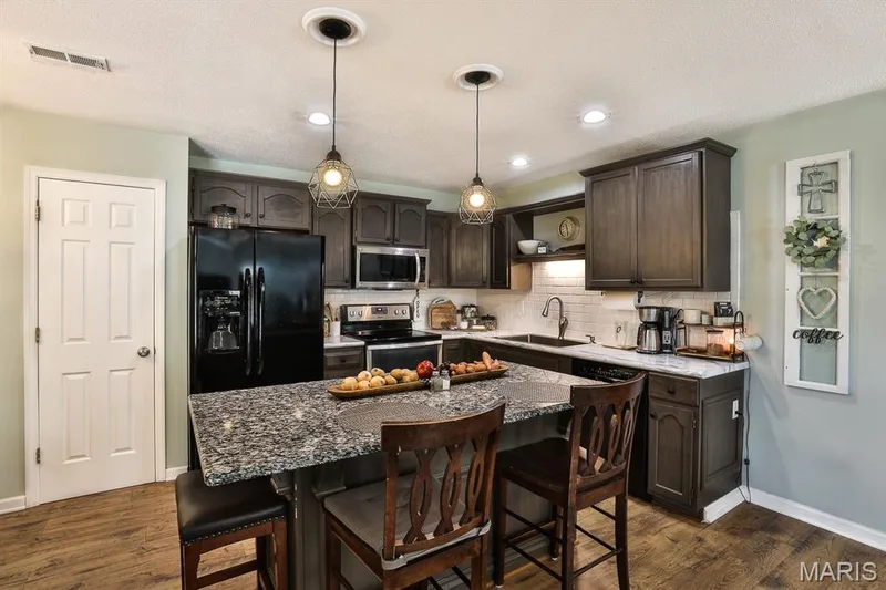3102 Green Prairie Drive #3, St Charles, MO 63303 — listing photo 11 of 32