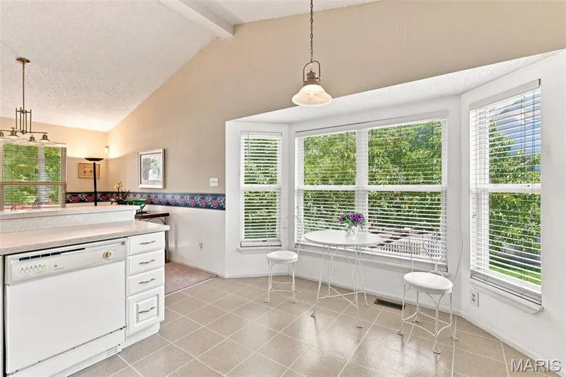 55 Treeshade Court, St Peters, MO 63376 — listing photo 15 of 38