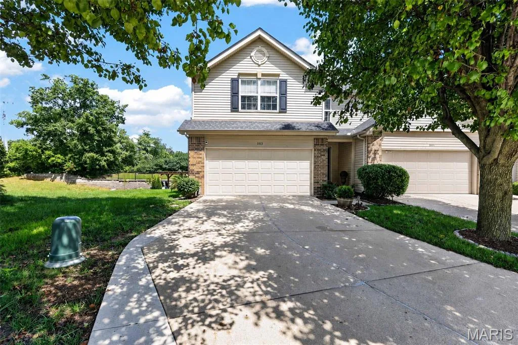 5513 Wavecrest Circle, St Charles, MO 63304 — listing photo 1 of 61