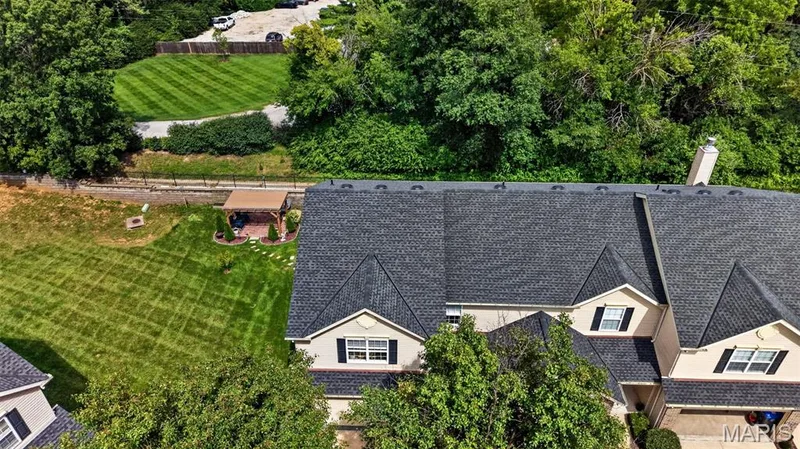 5513 Wavecrest Circle, St Charles, MO 63304 — listing photo 2 of 61