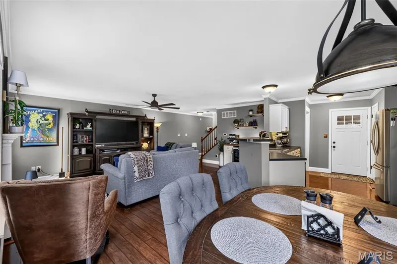 5513 Wavecrest Circle, St Charles, MO 63304 — listing photo 15 of 61