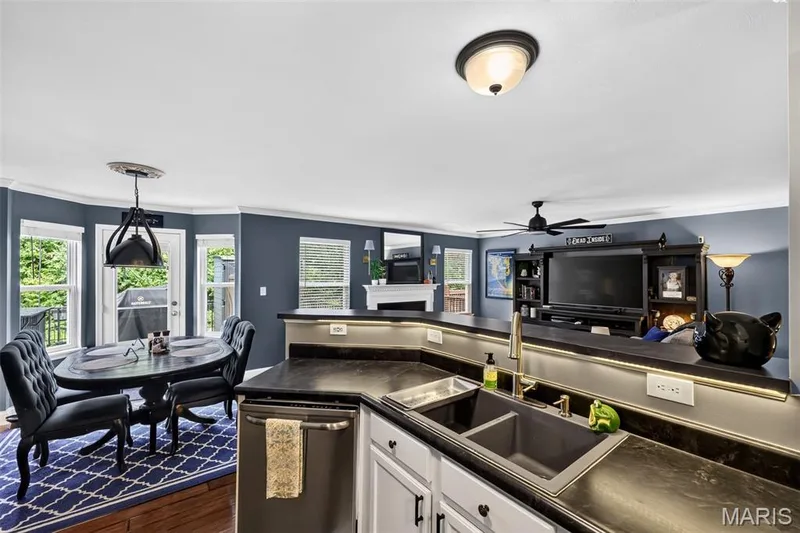 5513 Wavecrest Circle, St Charles, MO 63304 — listing photo 21 of 61