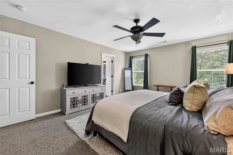 5513 Wavecrest Circle, St Charles, MO 63304 — listing photo 27 of 61