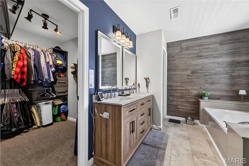 5513 Wavecrest Circle, St Charles, MO 63304 — listing photo 30 of 61