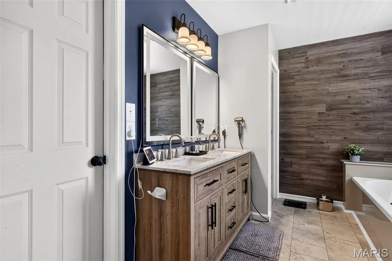 5513 Wavecrest Circle, St Charles, MO 63304 — listing photo 31 of 61