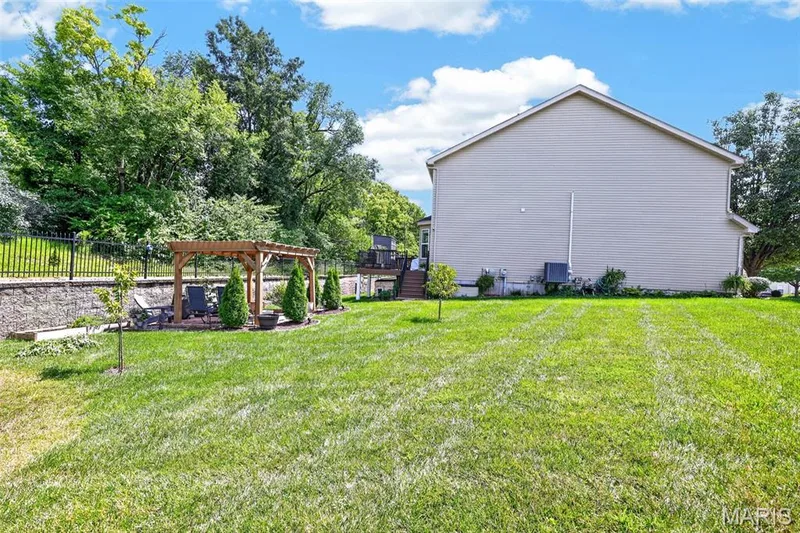 5513 Wavecrest Circle, St Charles, MO 63304 — listing photo 55 of 61