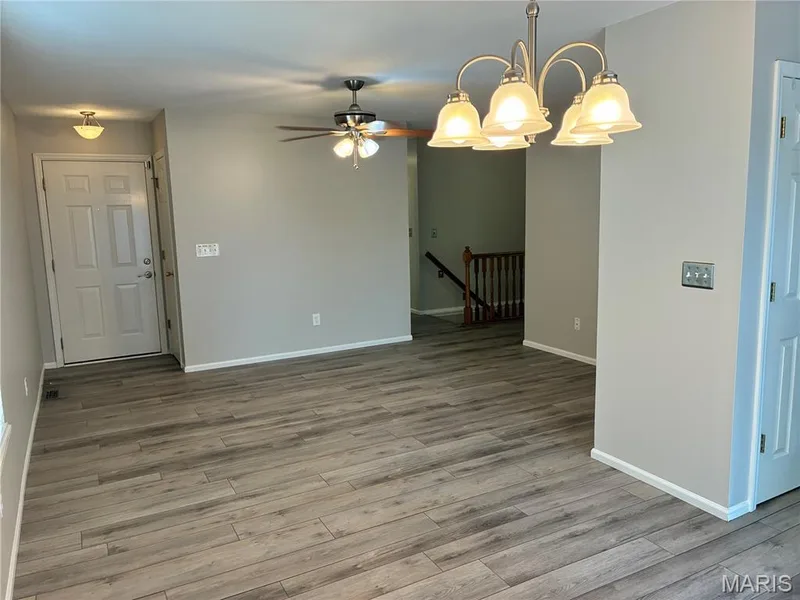 221 Stone Run Boulevard, Wentzville, MO 63385 — listing photo 6 of 29