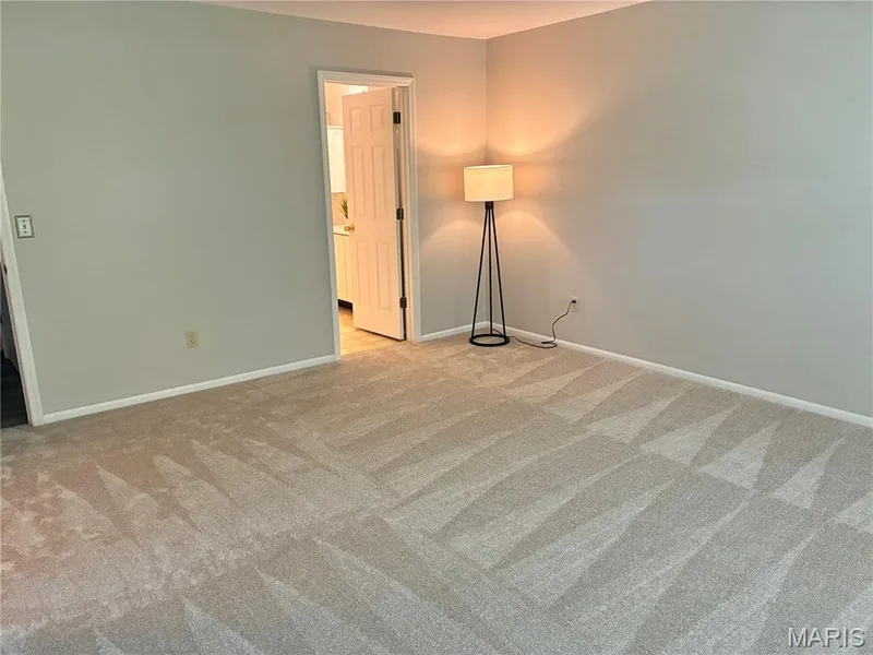 221 Stone Run Boulevard, Wentzville, MO 63385 — listing photo 16 of 29