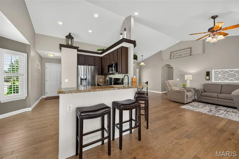 41 Old Yorktown Court, Wentzville, MO 63385 — listing photo 12 of 45