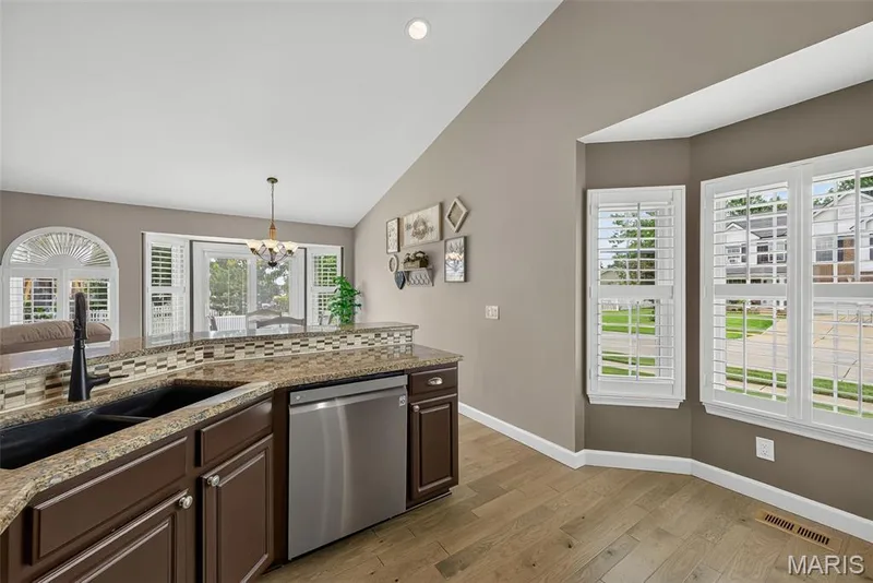 41 Old Yorktown Court, Wentzville, MO 63385 — listing photo 16 of 45