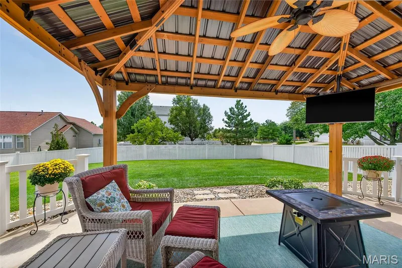 41 Old Yorktown Court, Wentzville, MO 63385 — listing photo 39 of 45