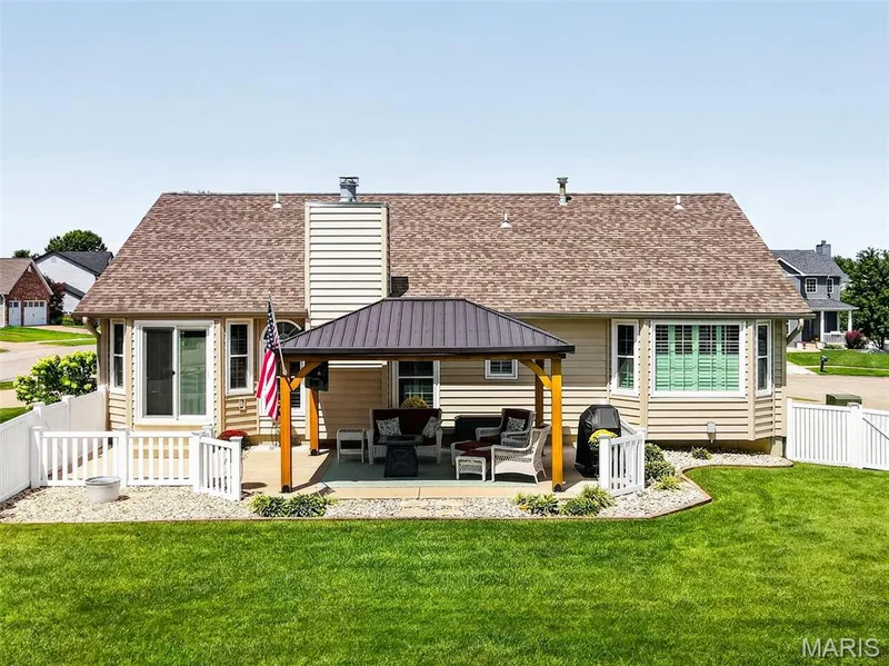41 Old Yorktown Court, Wentzville, MO 63385 — listing photo 42 of 45