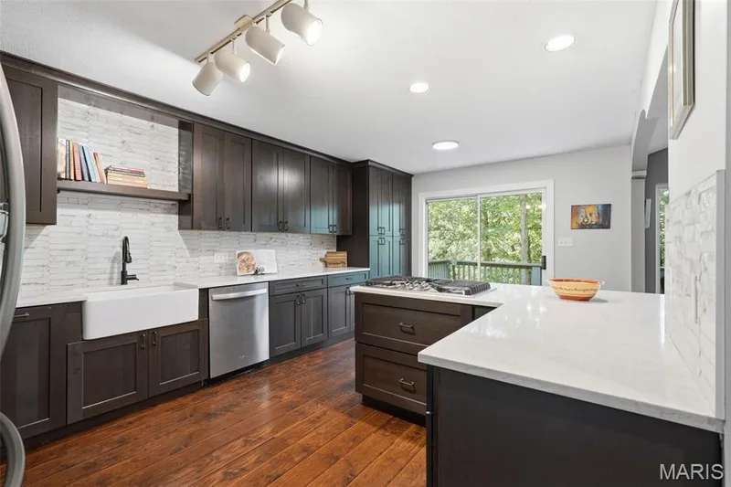 SS Appliances all stay with the home. — 3311 Pine Cliff Road, Wildwood, MO 63038