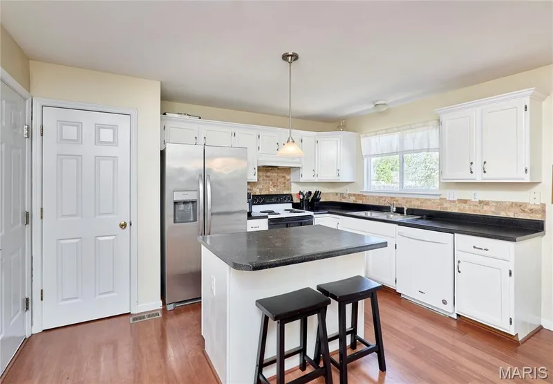 1488 Cochise Drive, O'Fallon, MO 63366 — listing photo 21 of 47