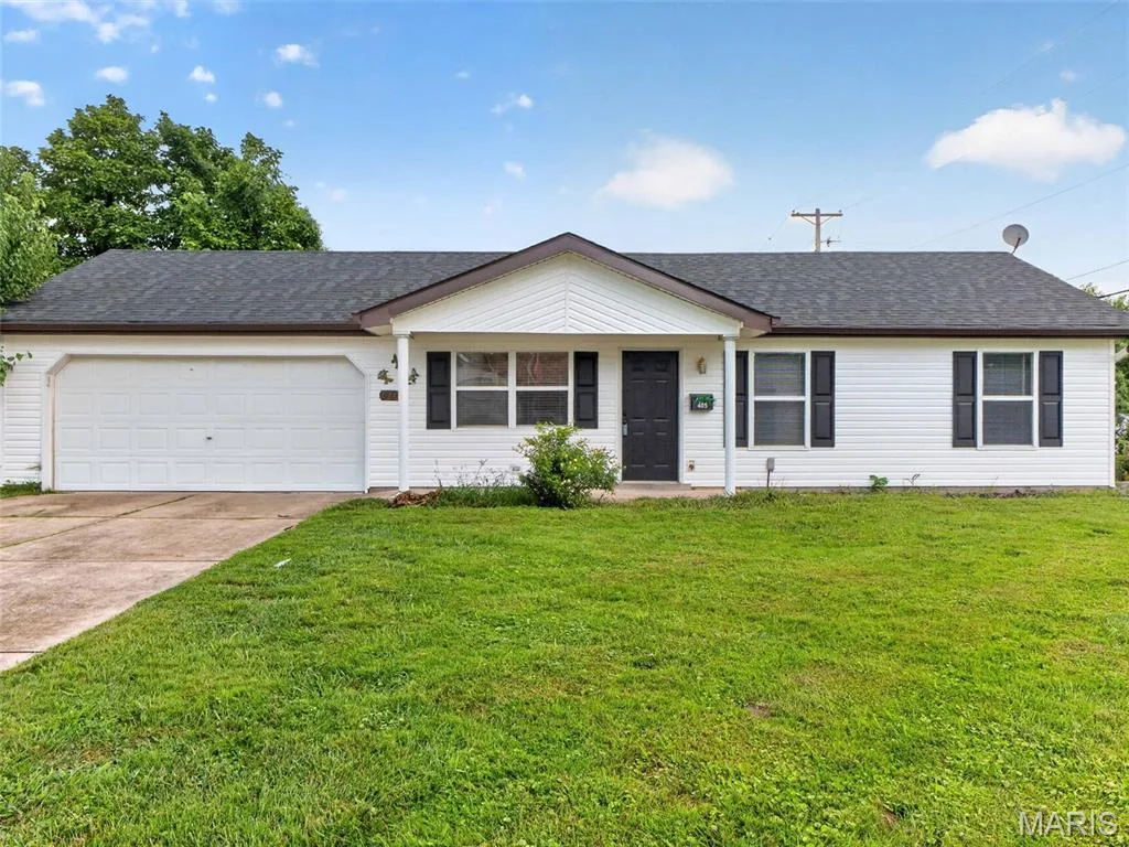 405 Prince Ruppert Drive, O'Fallon, MO 63366 — listing photo 1 of 32