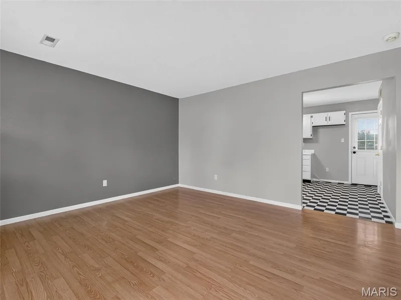 405 Prince Ruppert Drive, O'Fallon, MO 63366 — listing photo 6 of 32