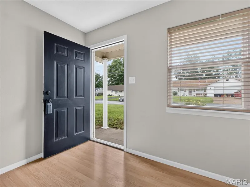 405 Prince Ruppert Drive, O'Fallon, MO 63366 — listing photo 7 of 32