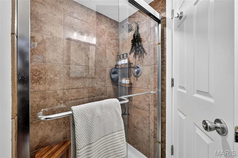 931 Quince Drive, St Charles, MO 63301 — listing photo 17 of 36