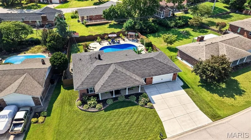 931 Quince Drive, St Charles, MO 63301 — listing photo 35 of 36