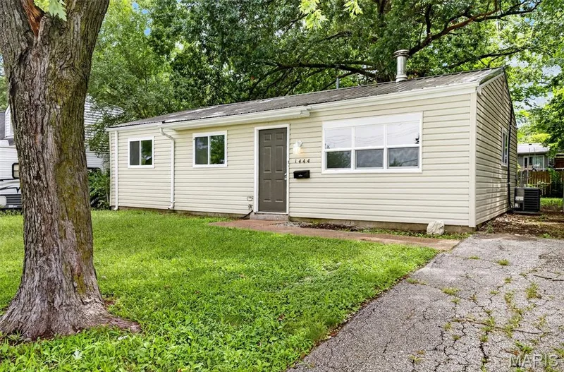 1444 E Pitman Avenue, Wentzville, MO 63385 — listing photo 1 of 24