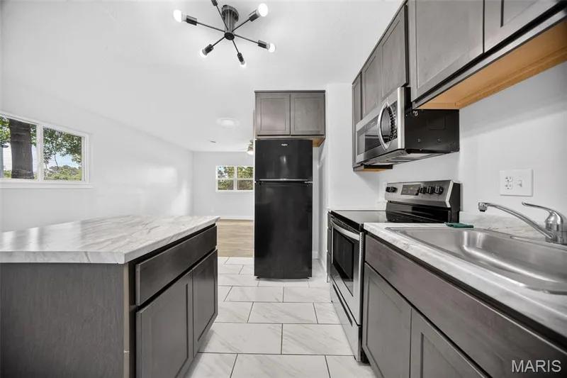 1444 E Pitman Avenue, Wentzville, MO 63385 — listing photo 6 of 24