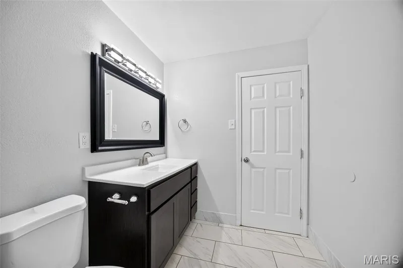 1444 E Pitman Avenue, Wentzville, MO 63385 — listing photo 8 of 24
