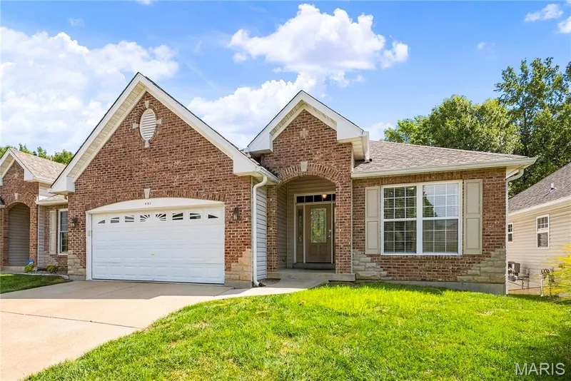 4124 Shepherds Hill Circle, St Peters, MO 63304 — listing photo 2 of 58