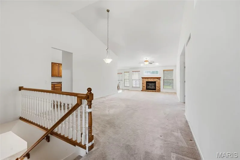 4124 Shepherds Hill Circle, St Peters, MO 63304 — listing photo 4 of 58