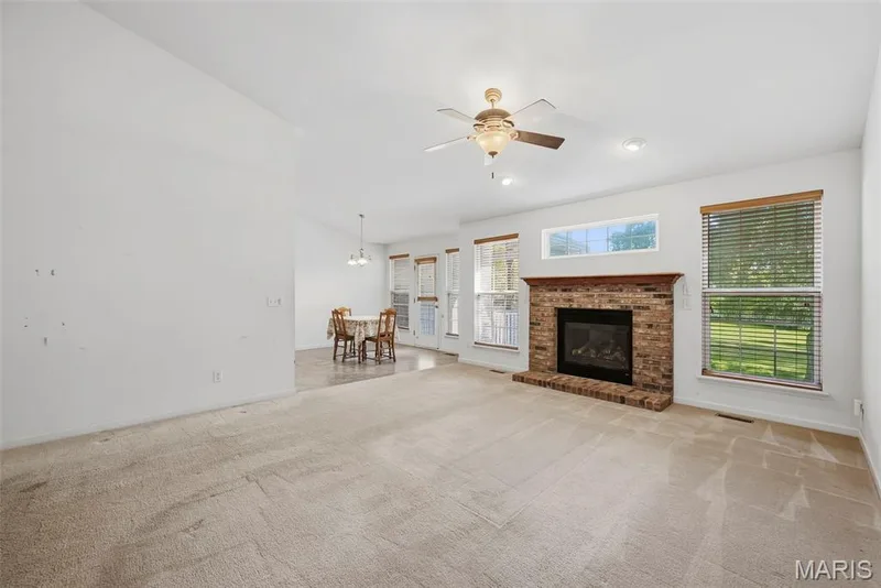 4124 Shepherds Hill Circle, St Peters, MO 63304 — listing photo 8 of 58