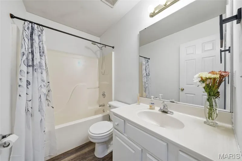 918 Blumhoff Road, Wentzville, MO 63385 — listing photo 16 of 25