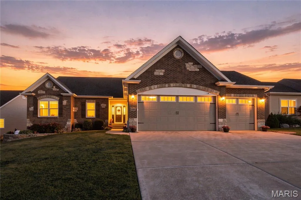 Twilight — 110 Cypress Meadows Drive, Wentzville, MO 63385