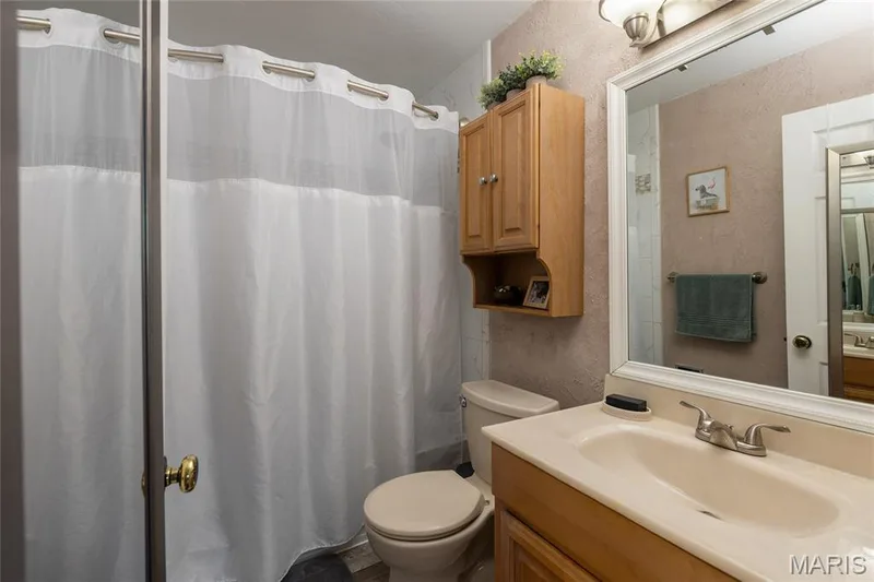 1133 Fordyce Lane, St Charles, MO 63303 — listing photo 14 of 23