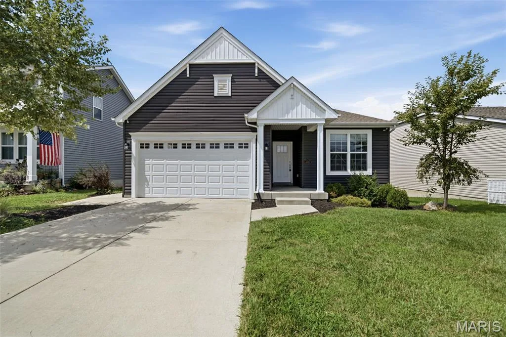 1555 Misty River Drive, St Paul, MO 63366 — listing photo 1 of 34