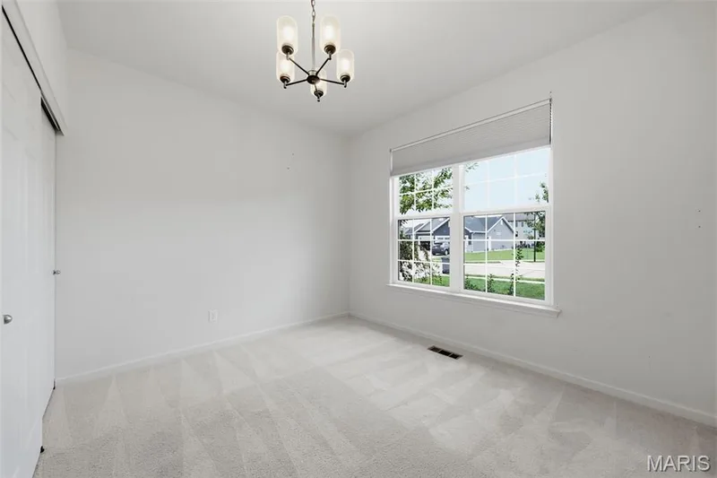 1555 Misty River Drive, St Paul, MO 63366 — listing photo 6 of 34