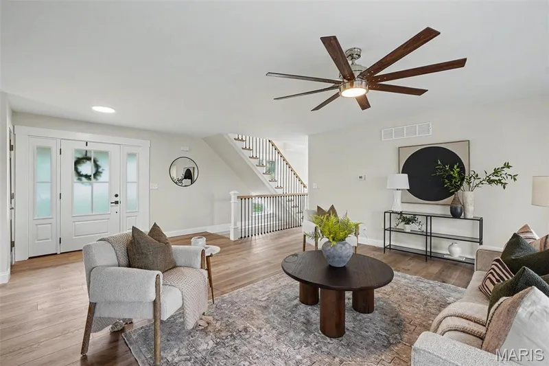 3 Oak Bluff Drive, Lake St. Louis, MO 63367 — listing photo 4 of 35