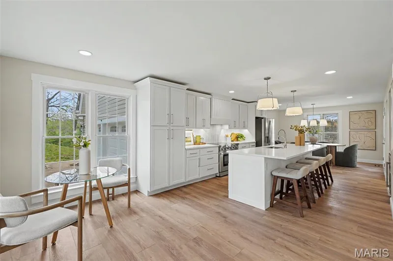 3 Oak Bluff Drive, Lake St. Louis, MO 63367 — listing photo 10 of 35