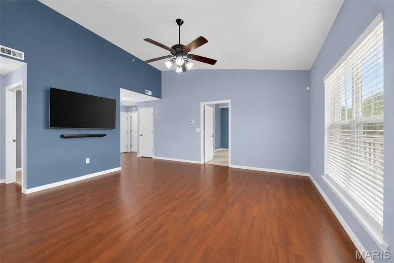 Unfurnished great room — 6 Monarch Trace Court #304, Chesterfield, MO 63017