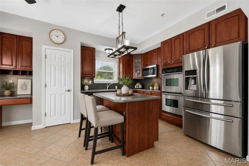 6 Monarch Trace Court #304, Chesterfield, MO 63017 — listing photo 8 of 27