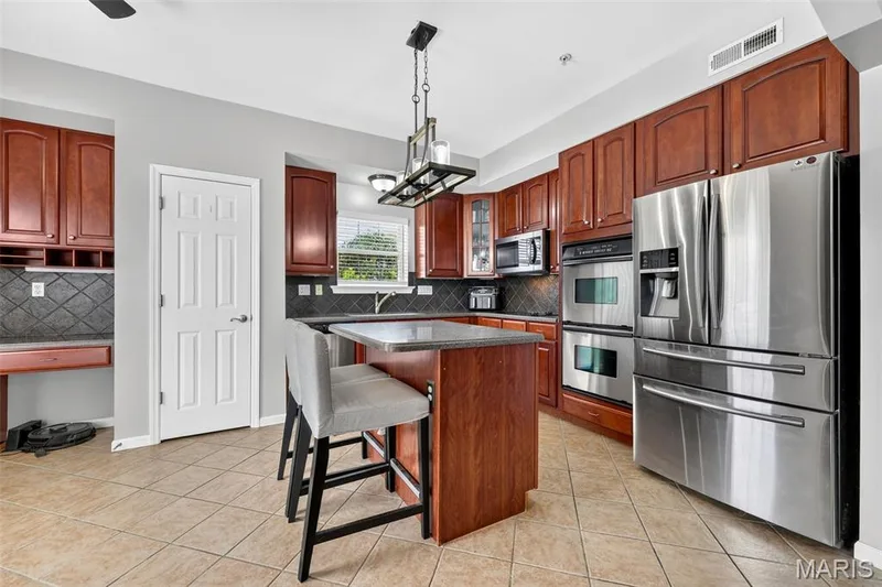 6 Monarch Trace Court #304, Chesterfield, MO 63017 — listing photo 10 of 27