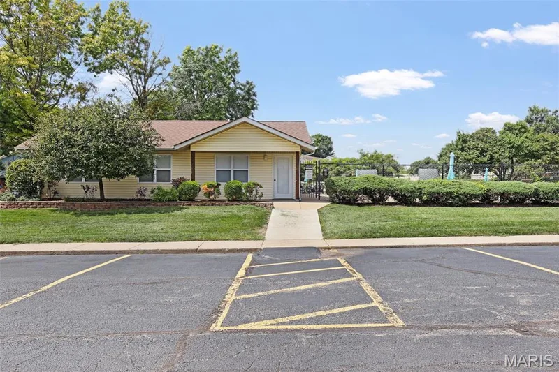 1630 Summergate Parkway #J, St Peters, MO 63303 — listing photo 18 of 19