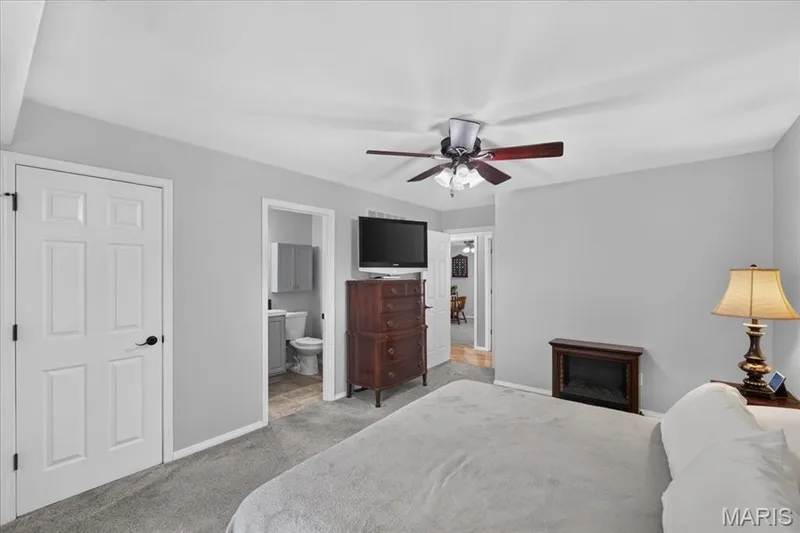 2713 Sundowner Drive, St Charles, MO 63303 — listing photo 9 of 24